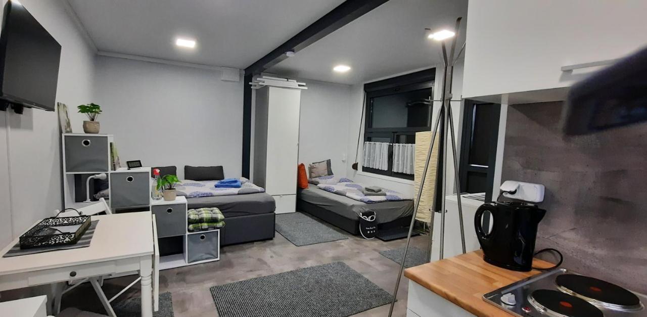 Gemuetliches Tiny Mit 30m2 Inklusive Kochmoeglichkeit Apartment